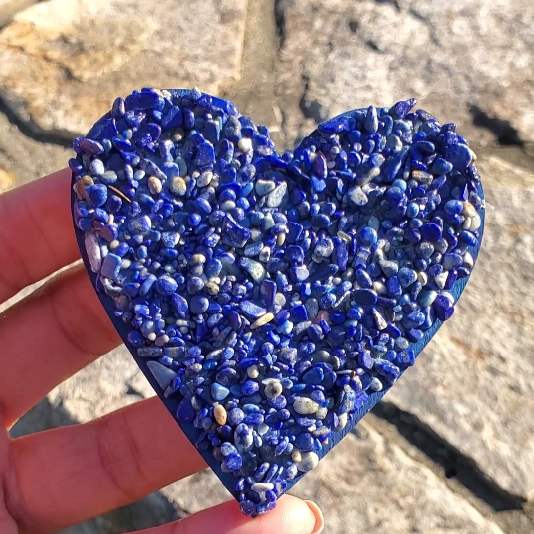 Heart Lapis Lazuli Magnet — Strength & Wisdom